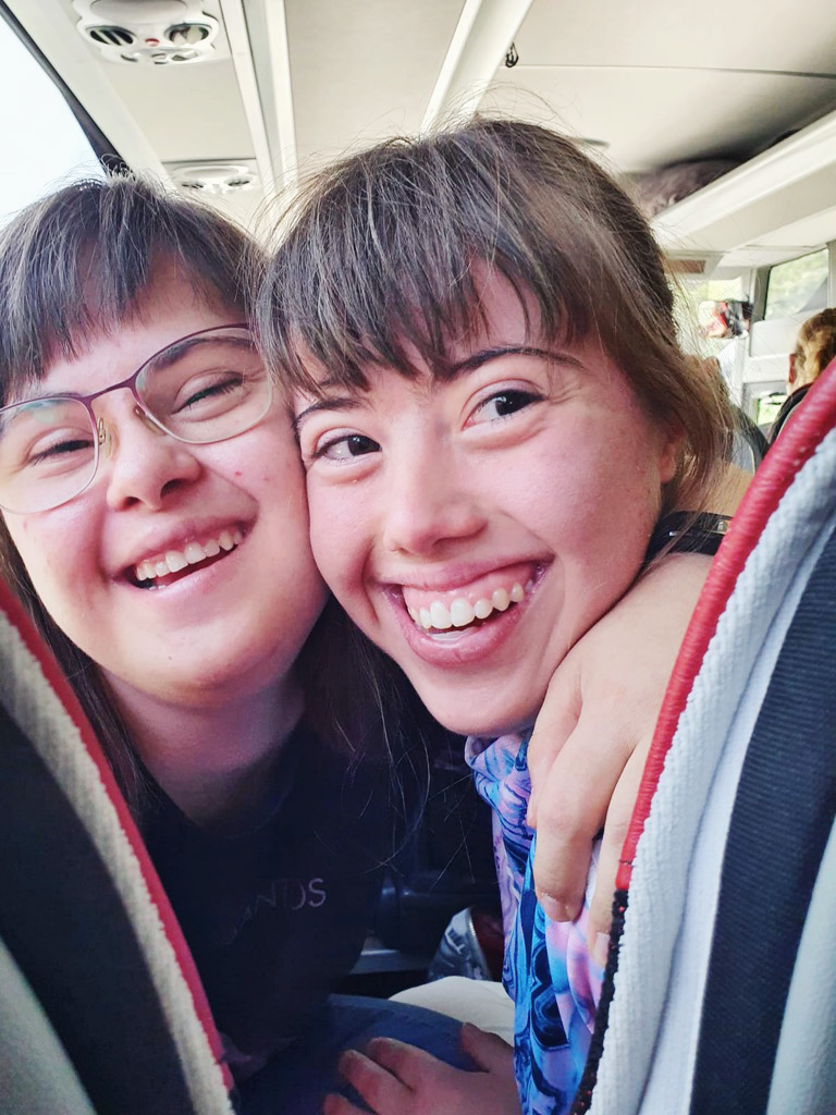 Girls_Bus