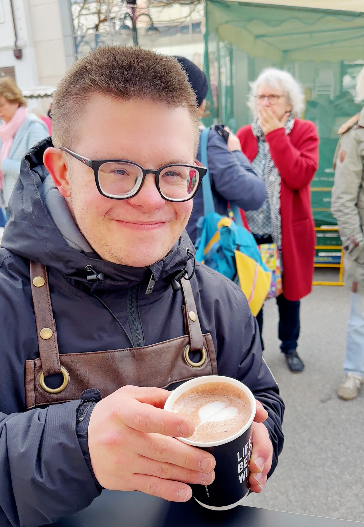 46PLUS_Welt_Down-Syndrom-Tag_Reutlingen_Espressomobil_014